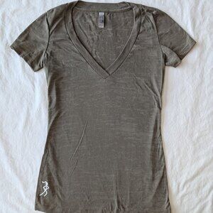 NEW ARMY GREEN T SHIRT WOMEN GIRL JUNIORS TEEN EMPOWERMENT GYM WORKOUT ACTIVE